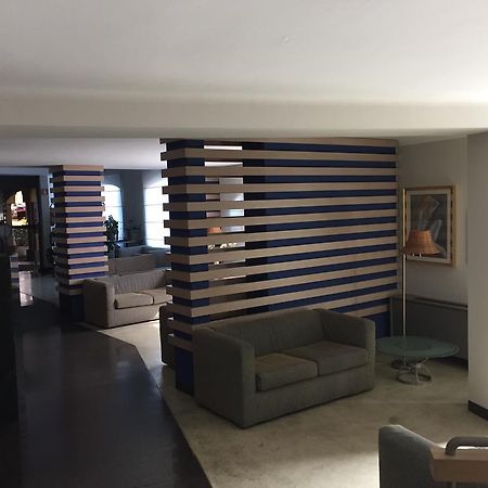 Albergo Della Corona Binasco Eksteriør billede