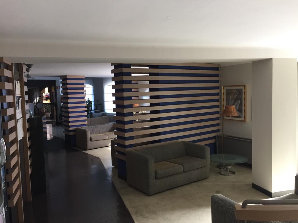 Albergo Della Corona Binasco Eksteriør billede