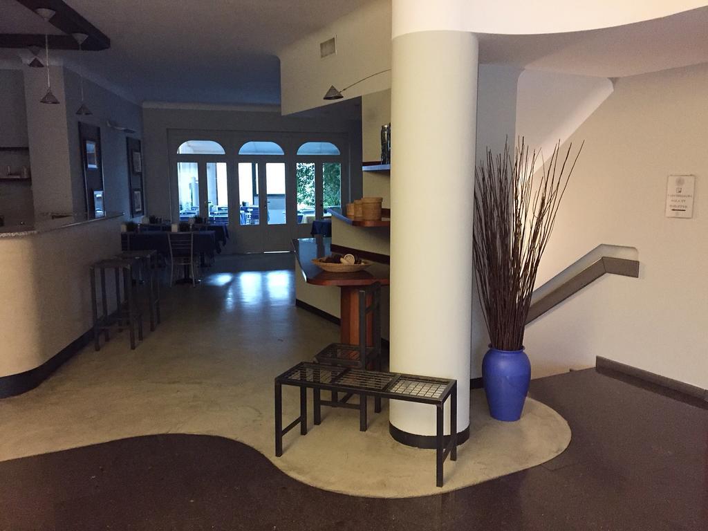 Albergo Della Corona Binasco Eksteriør billede